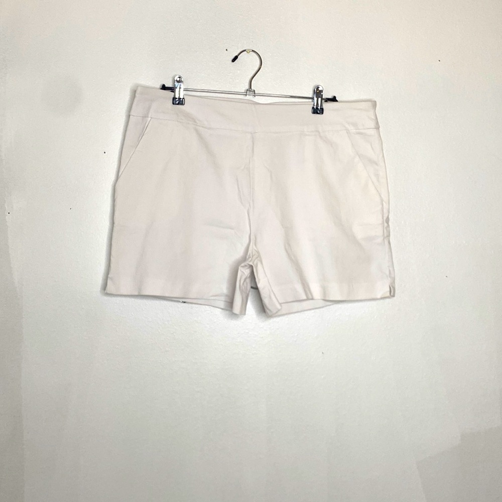Whine Ya Hips White Shorts